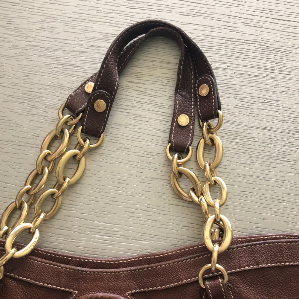 Bvlgari tote leather bag Size 18” x 12” x 5” - Picture 14 of 14